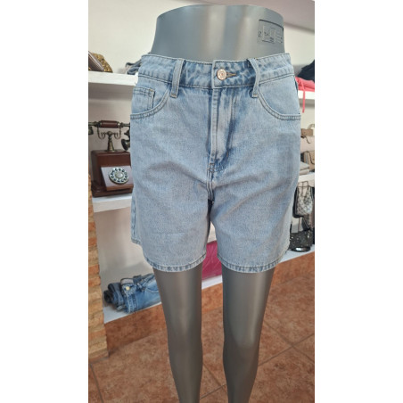PANTALON CORTO